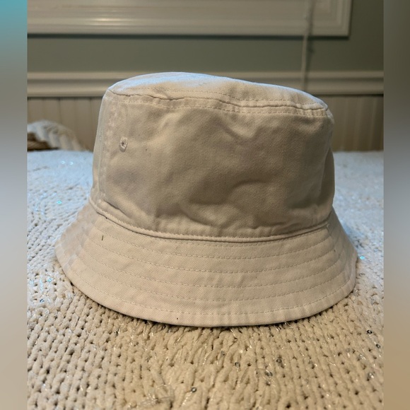 Reversible Bucket Hat~Hollister - Picture 3 of 4